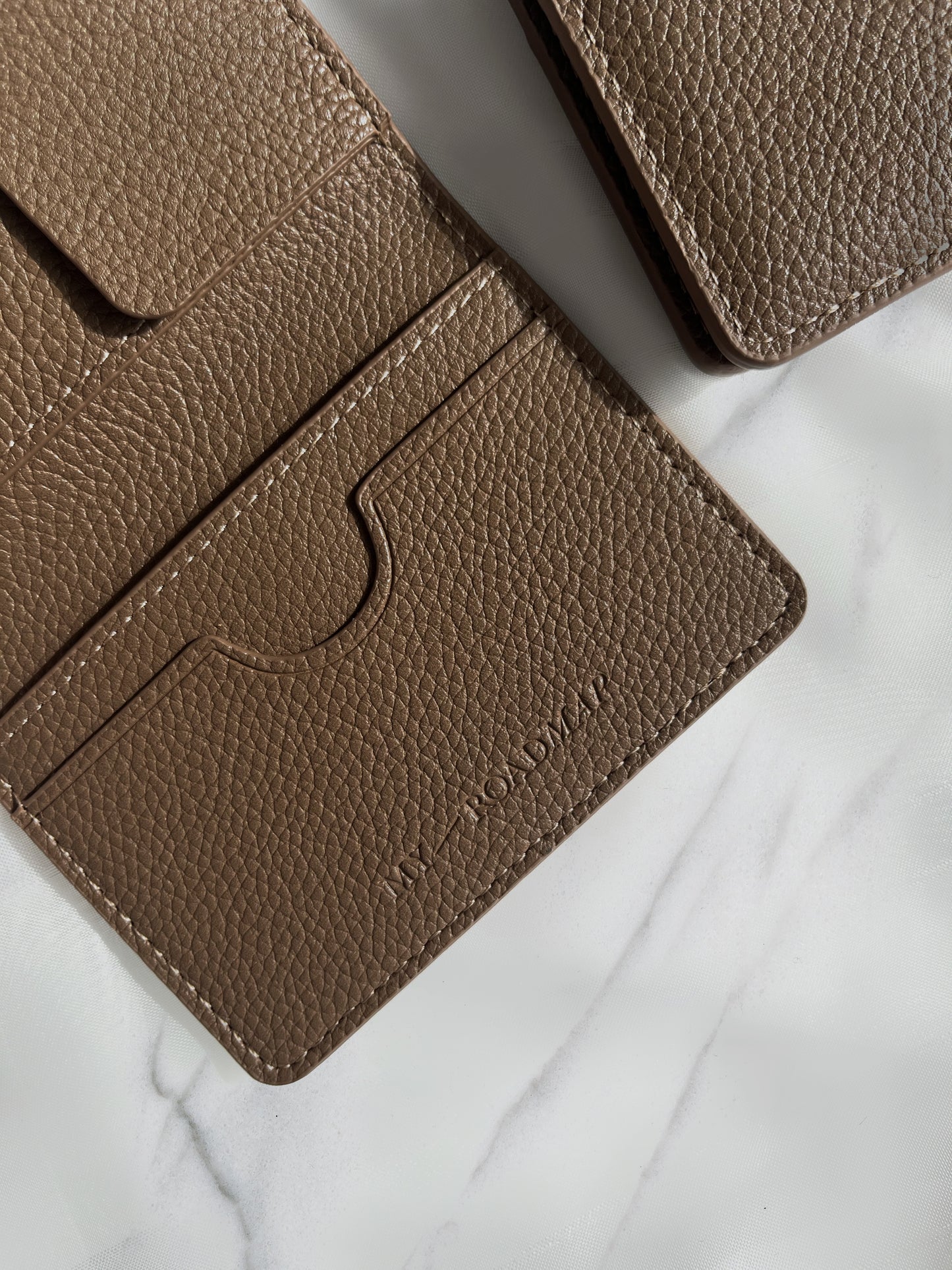 Cardholder «Pecan» | Personalisierbar